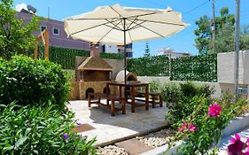 Ideal House & Apartments